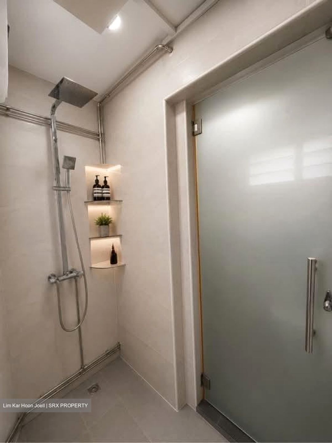 Blk 243 Jurong East Street 24 (Jurong East), HDB 3 Rooms #593045091